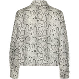 PIECES PIECES X DITTE ESTRUP X CILLE FJORD PCJESSICA SHIRT Restudsalg Bright White Snake Print