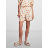 PIECES PIECES dame shorts PCADDI Restudsalg Cloud Cream FLAME ORANGE DOTS