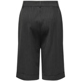 ONLY ONLY dame shorts ONLCANA Restudsalg Dark Grey Melange WHITE PINSTRIPE