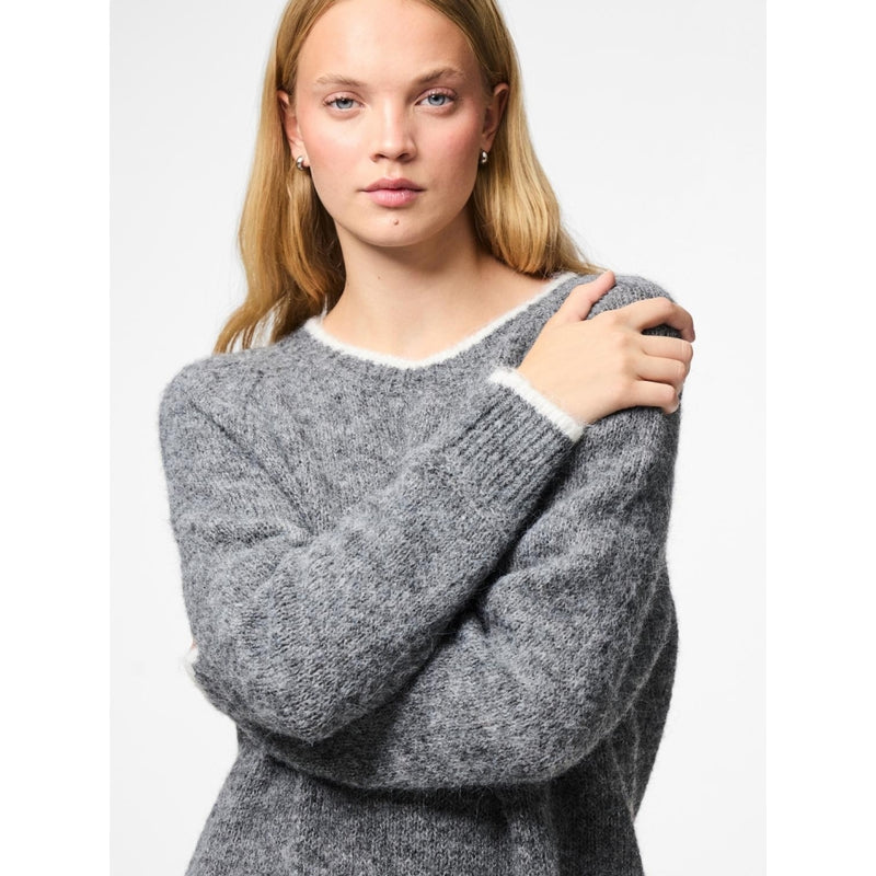 PIECES Pieces dame strik kjole PCIVY Dress Medium Grey Melange Detail:WHITE CONTRAST