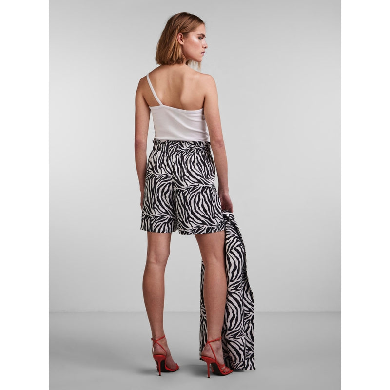 PIECES Pieces dame shorts PCSIZE Restudsalg Bright White Black Zebra